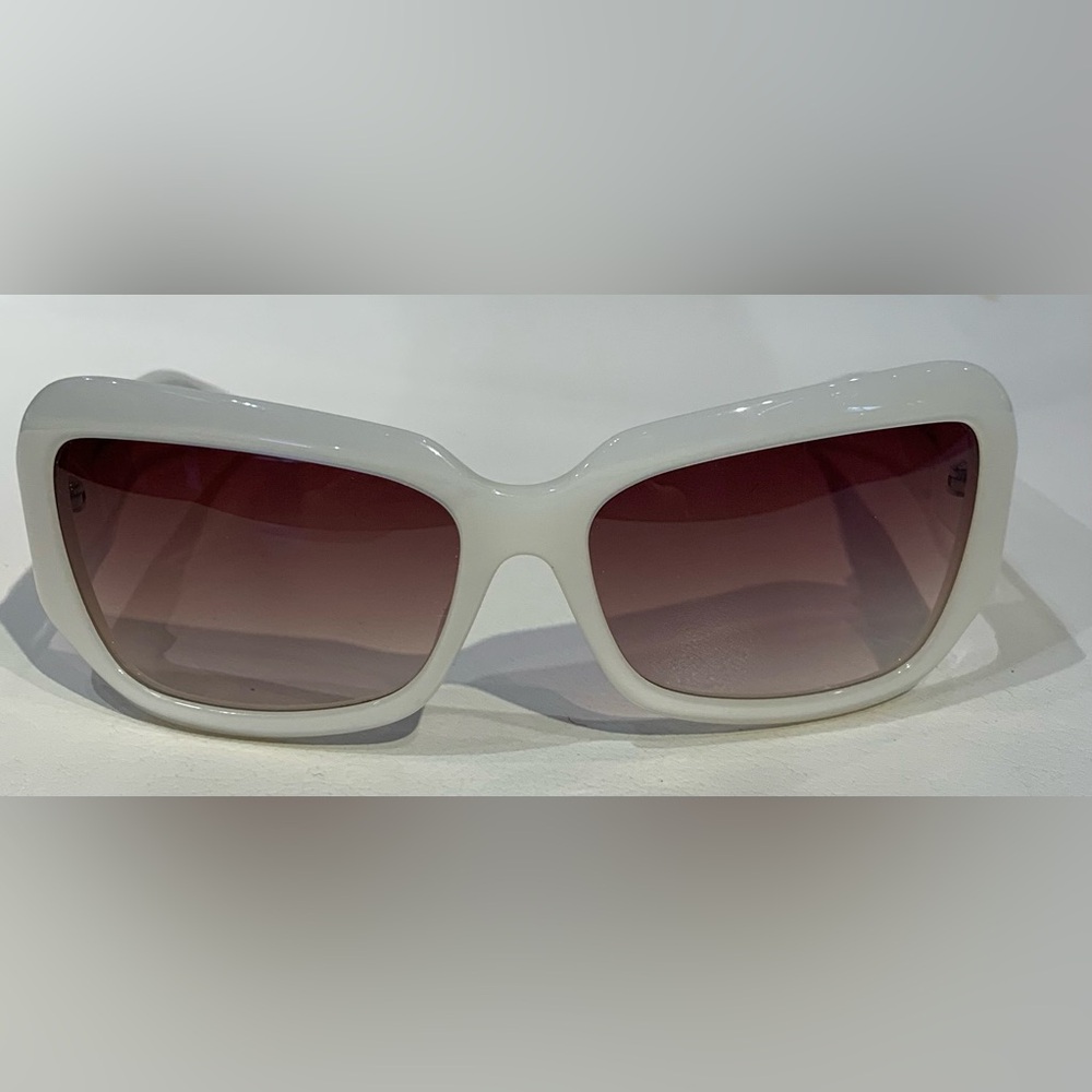 New Women’s Oliver Peoples Sunglasses - Picture 4 of 10